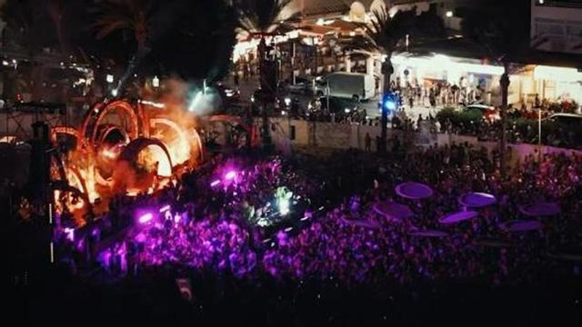 Fiesta del eclipse celebrada en s'Arenal.