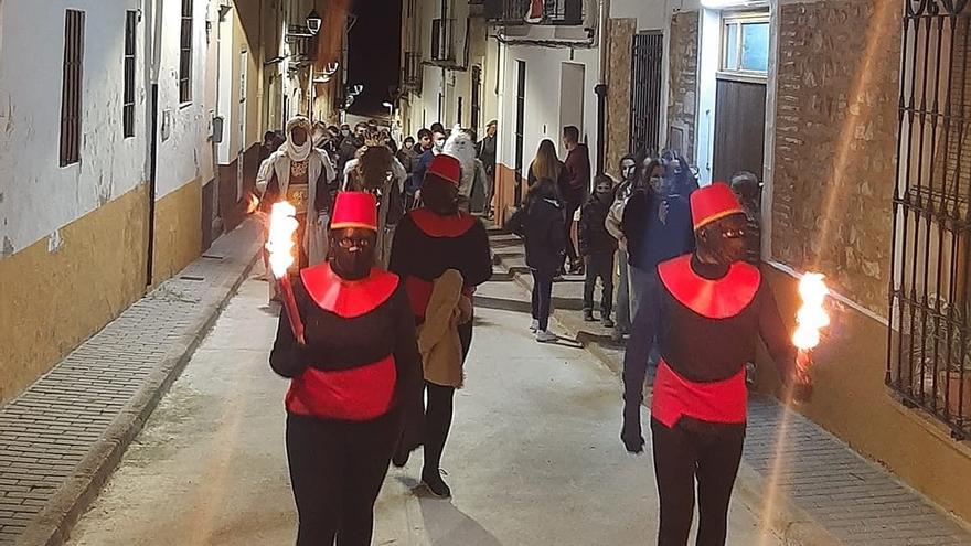 La comitiva de los Reyes Magos, en la Vall de Gallinera