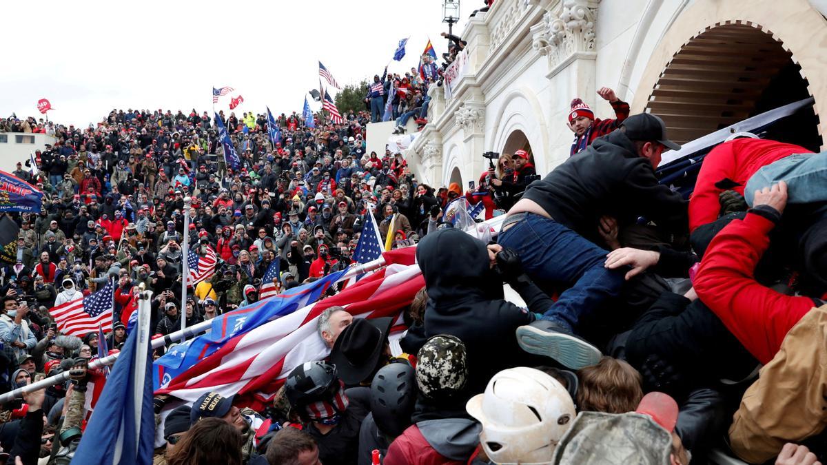 La democràcia als EUA, en escac un any després de l’assalt al Capitoli