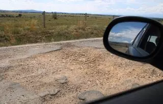 El incesante deterioro de las carreteras de la Culebra