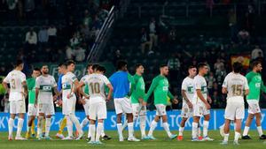 El Elche, hundido tras perder contra el Girona