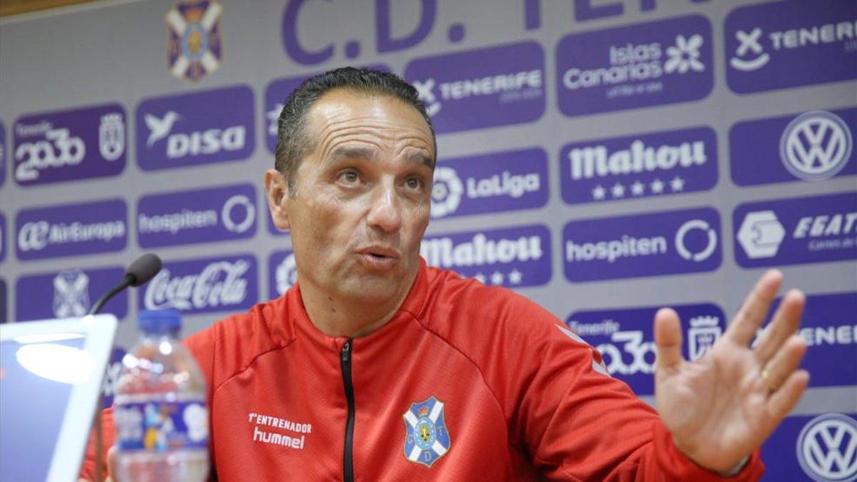 Recientemente, José Luis Oltra ha dejado de ser entrenador del Tenerife