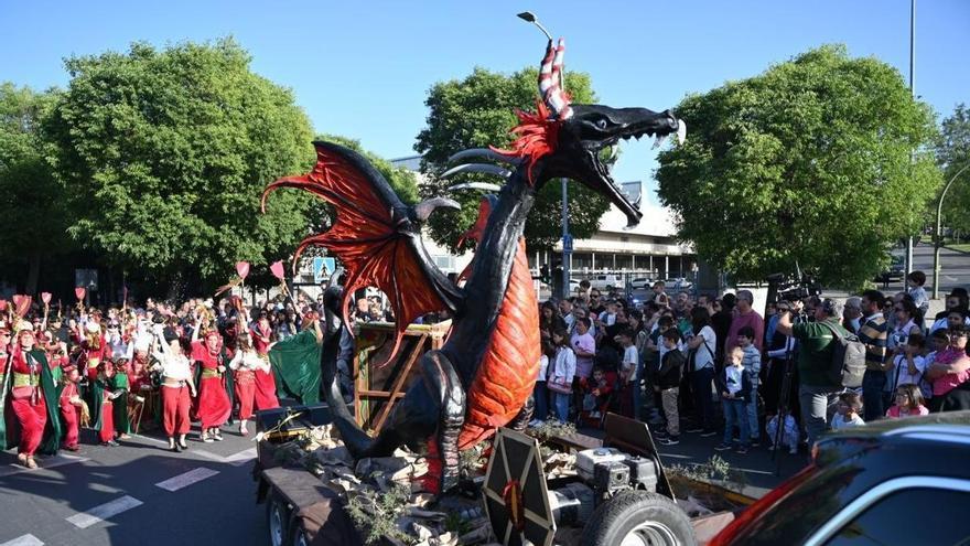 Fotogalería | Las imágenes del gran desfile de San Jorge en Cáceres