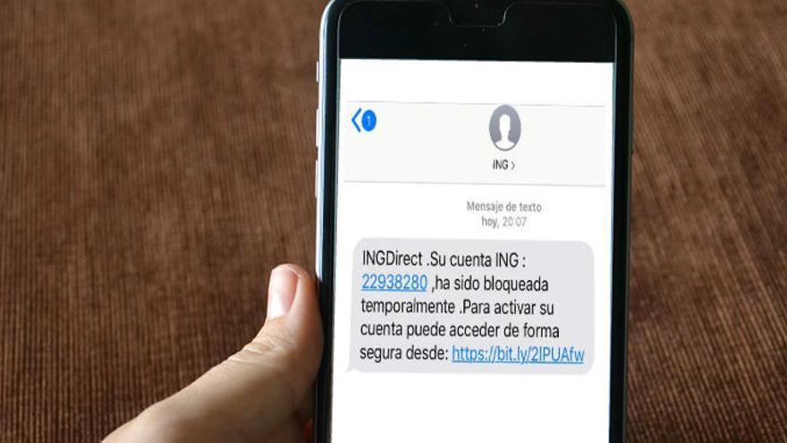 Els Mossos alerten d&#039;una nova estafa per SMS per buidar-te el compte del banc