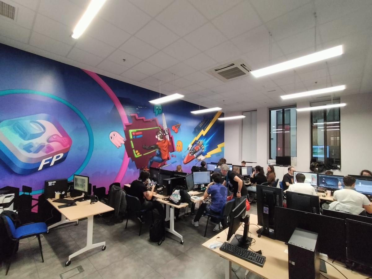 Estudiantes del máster de FP de videojuegos del CIFP Alan Turing de Málaga.