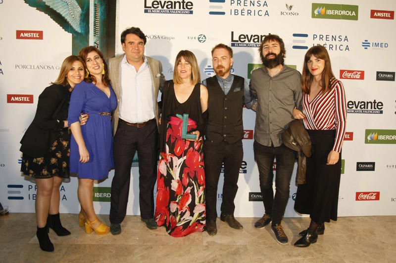 Ana Ramón Rubio, Premio a la Producción Audiovisual, con familiares y amigos