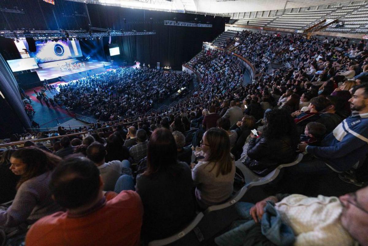 Imagen del Coliseum lleno de asistentes.   | //  ÍÑIGO ROLÁN/ ROLLER AGENCIA