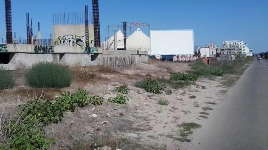 Cañizares enfada a Oliva al anunciar el reinicio de las obras del Centro Ecuménico