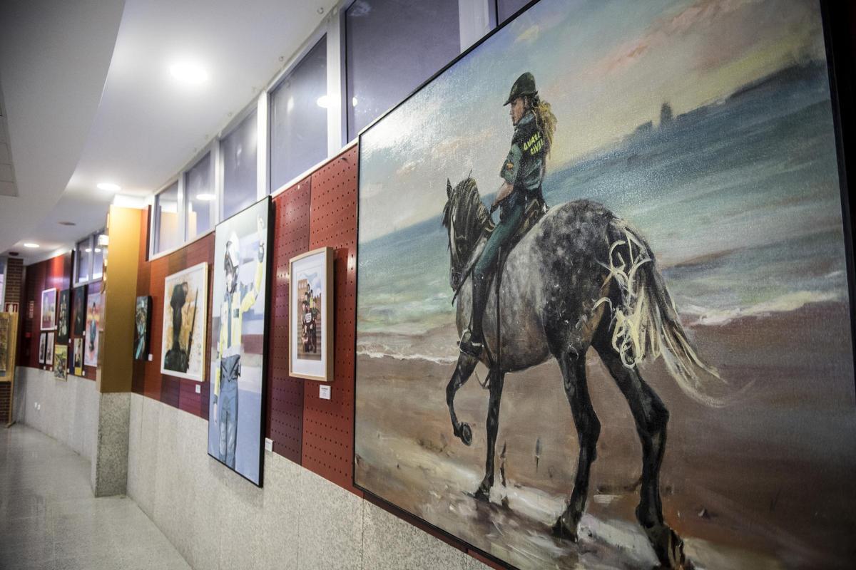 GALERÍA | Así fue la entrega de premios del concurso nacional 'La mujer Guardia Civil' en la Comandancia de Cáceres