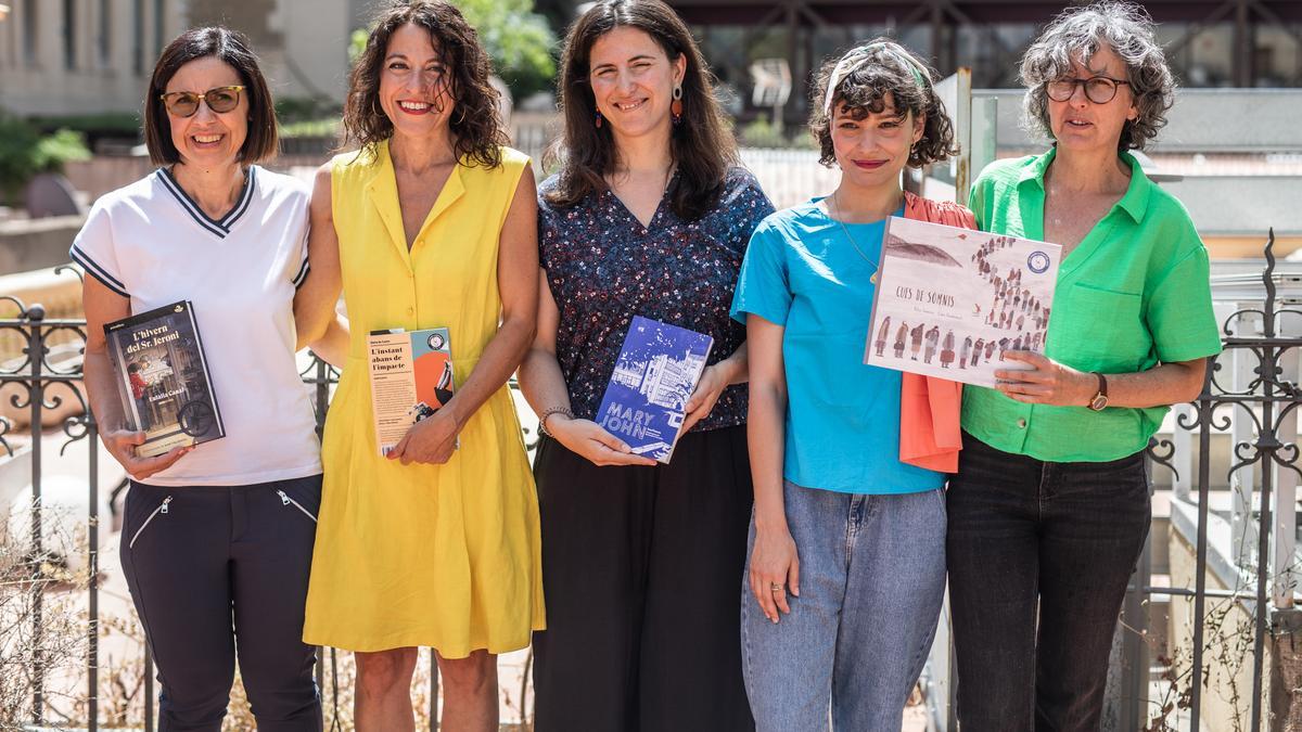 Eulàlia Canal, Glòria de Castro, Ana Pessoa, Rita Sineiro y Laia Domènech (de izquierda a derecha).