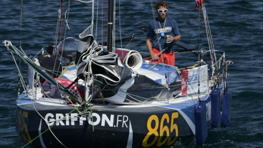 Dos franceses abren la primera regata Mini Transat grancanaria