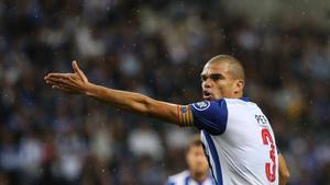 Pepe renueva su contrato con el Oporto una temporada más