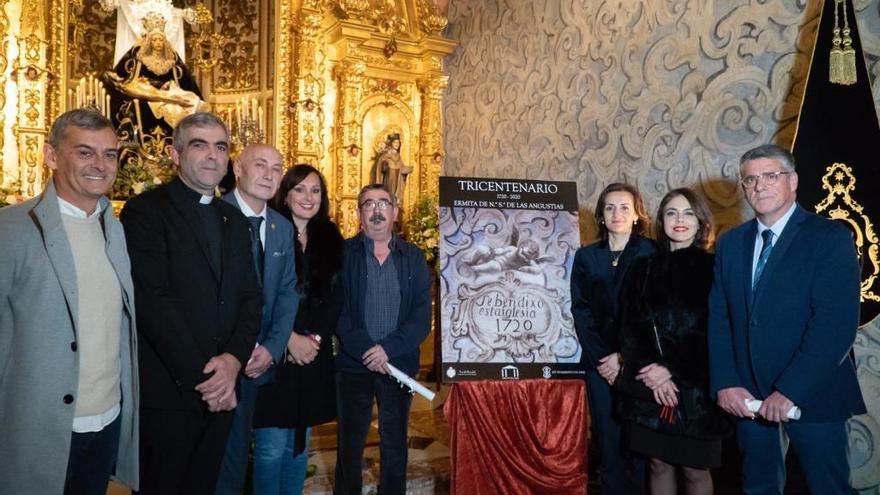 Autoridades civiles y eclesiásticas participaron en el acto de celebración del trigésimo aniversario.