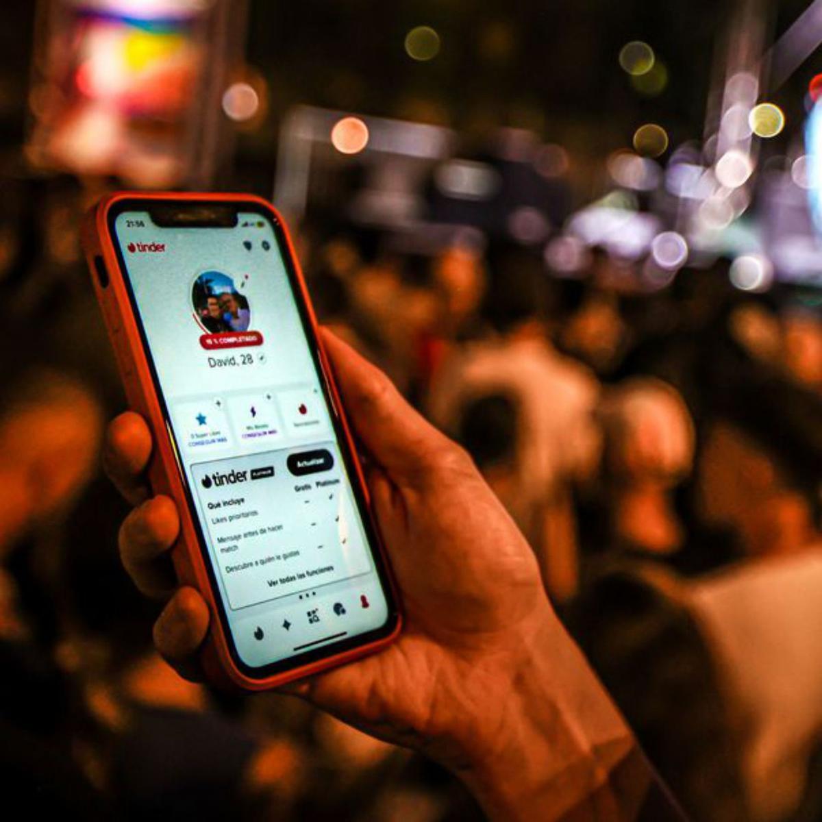 Les raons del declivi de Tinder Les raons del declivi de Tinder