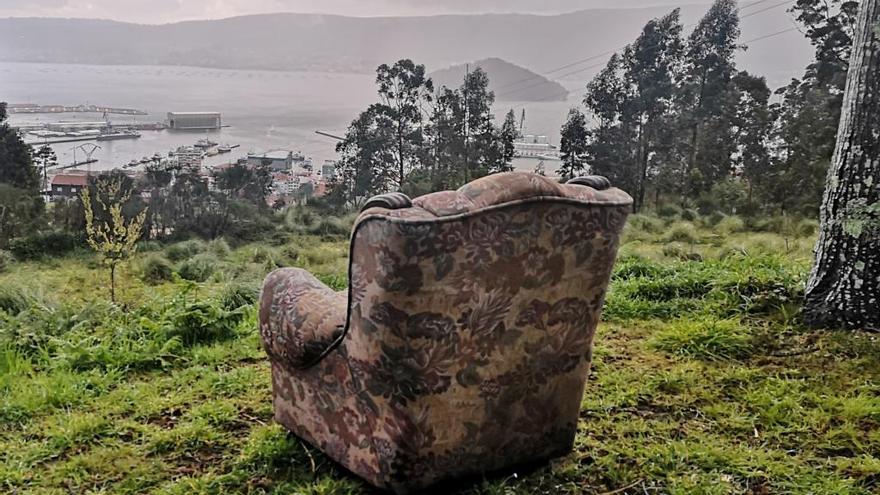 El sillón colocado en el Monte Pituco. // Asociación Monte Pituco