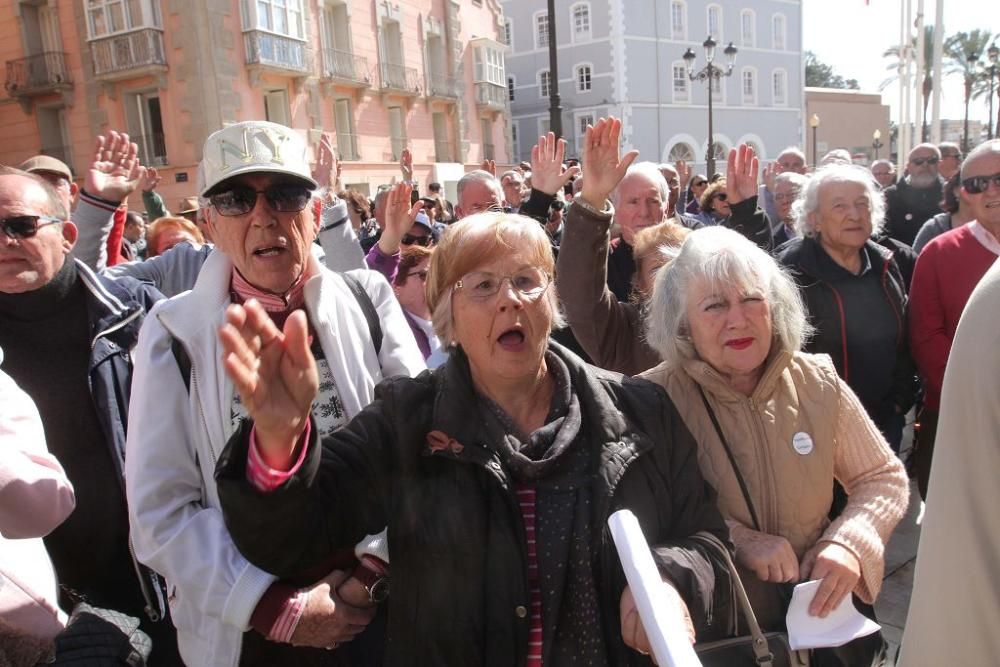 Los jubilados de Cartagena también protestan por la subida del 0,25