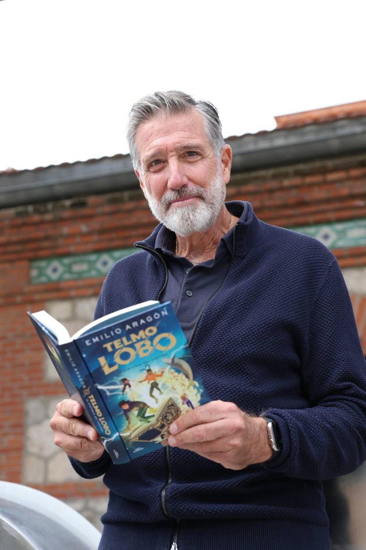 Emilio Aragón ha escrito una trilogía literaria infantil en honor a sus nietos
