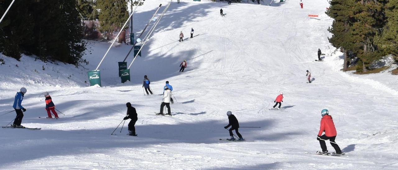 Una de les pistes de l’estació de Masella durant la jornada d’ahir en el primer cap de setmana de la temporada | MASELLA