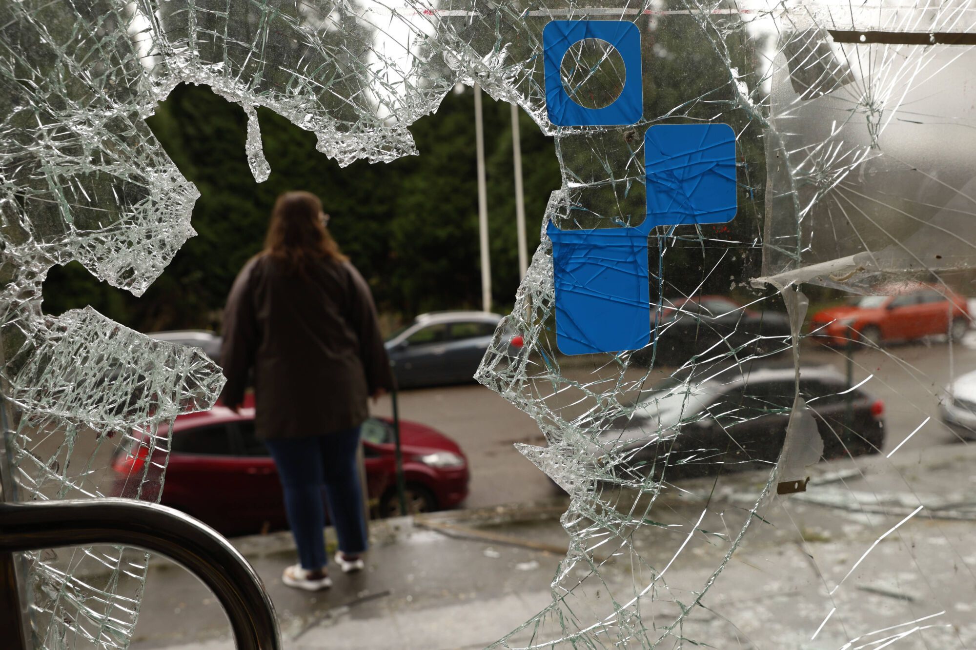 EN IMÁGENES: Viaje al interior del viejo HUCA, desvalijado y vandalizado por su abandono