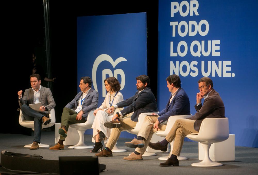 Pablo Casado centra su campaña en la economía durante un acto del PP celebrado en Alicante