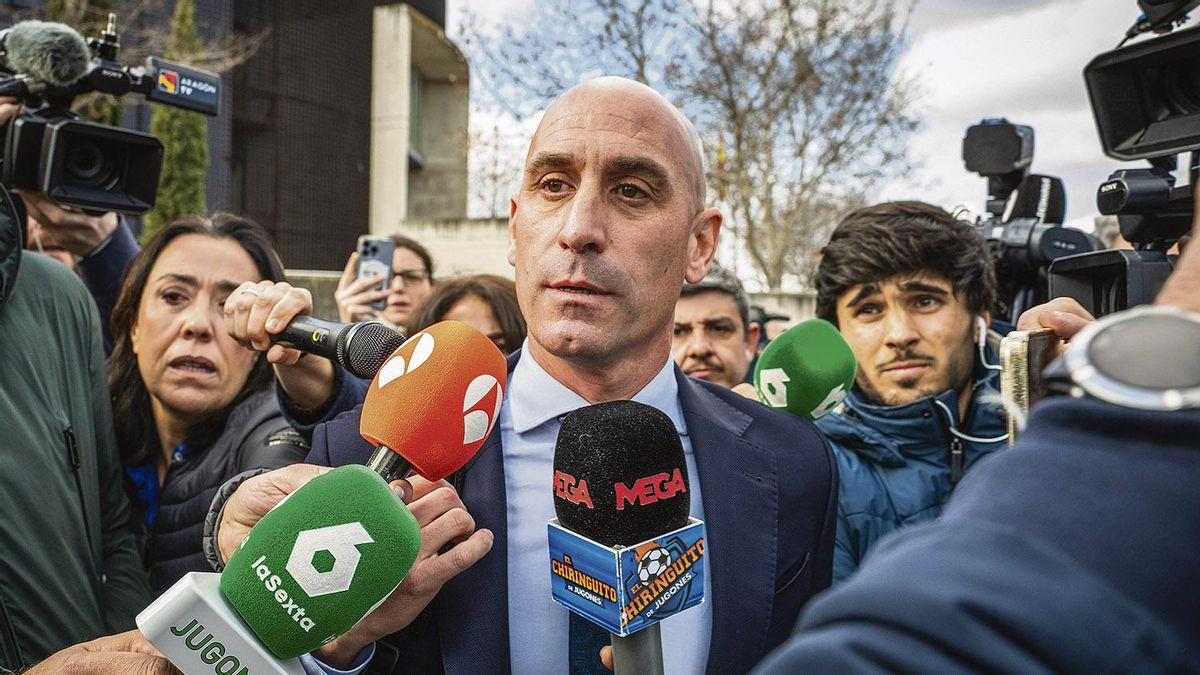 Luis Rubiales (expresidente de la RFEF), a su salida del juicio por el beso que dio a Jenni Hermoso.