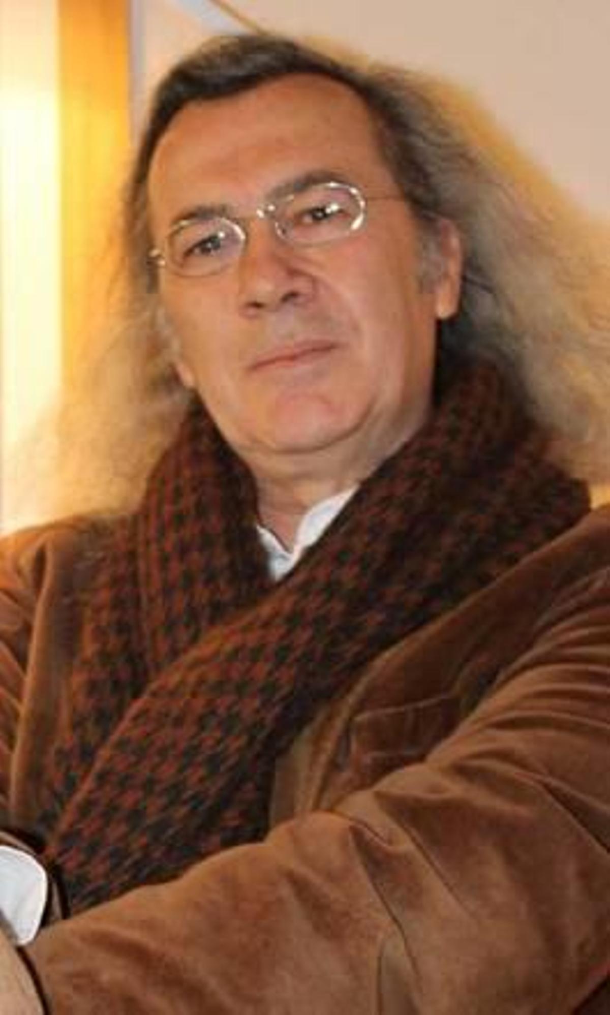 Fernando Beltrán, poeta i «nomenador d'empreses».