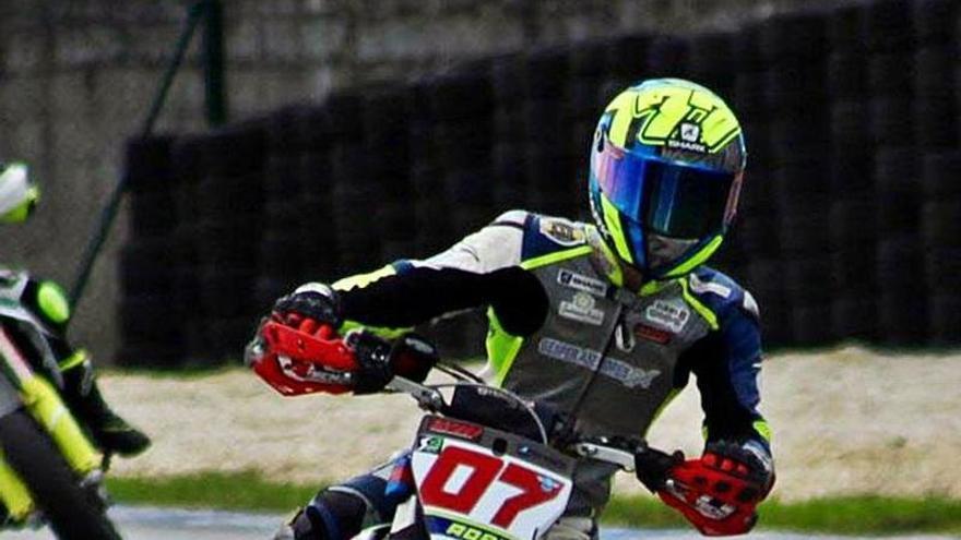 Adrián Fernández, tercero en el circuito de Outeiro de Rei