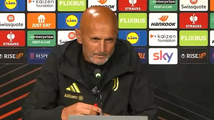 Spalletti, sobre una vuelta de Conte a la Juve a un periodista: "Le has nombrado dos veces, quieres darle fuerza"