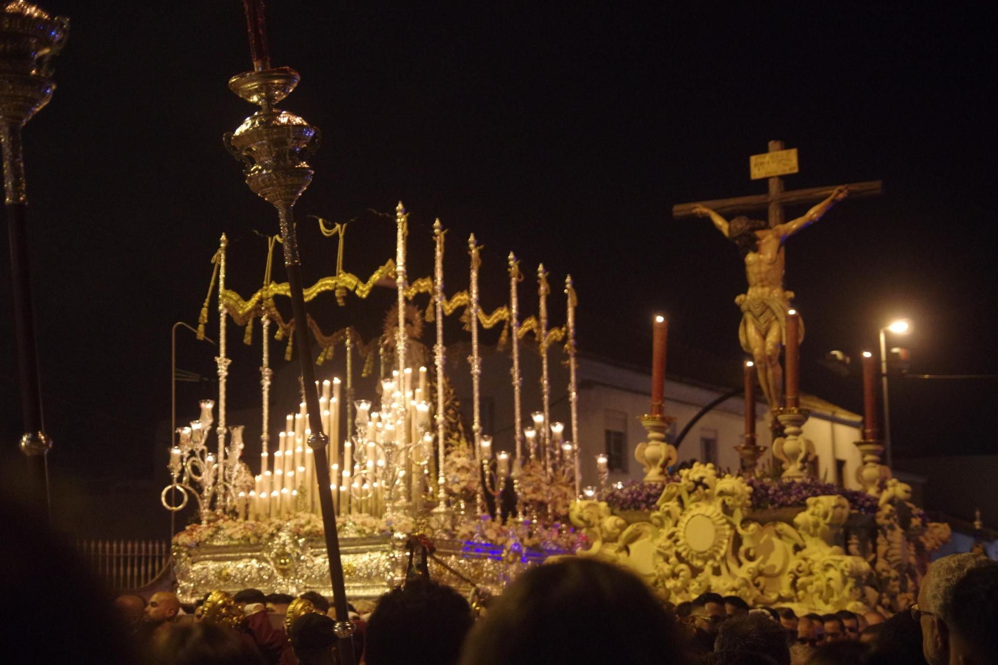 Procesión de la cofradía del Cristo de la Hermandad y la Virgen de los Dolores