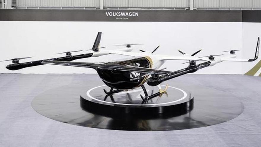 Presentan un 'coche volador' ultraligero en China