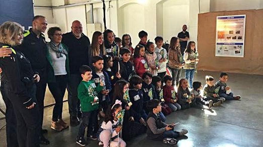 La Policia Local de Palafrugell recull 12.000 euros pel càncer infantil