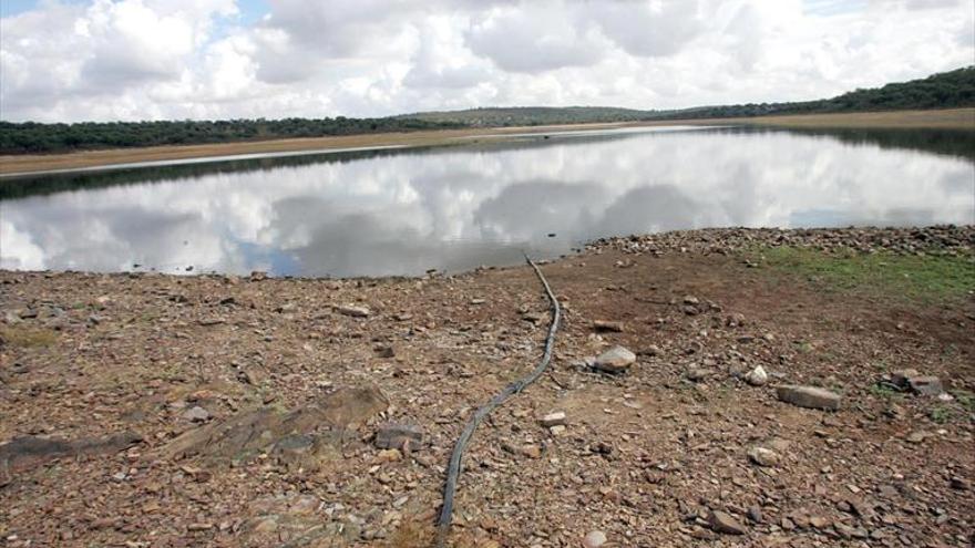 La CHG mantiene las presas de Alange y Cornalvo en prealerta por sequía