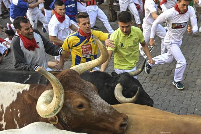 Cuarto encierro de l (152412001).jpg