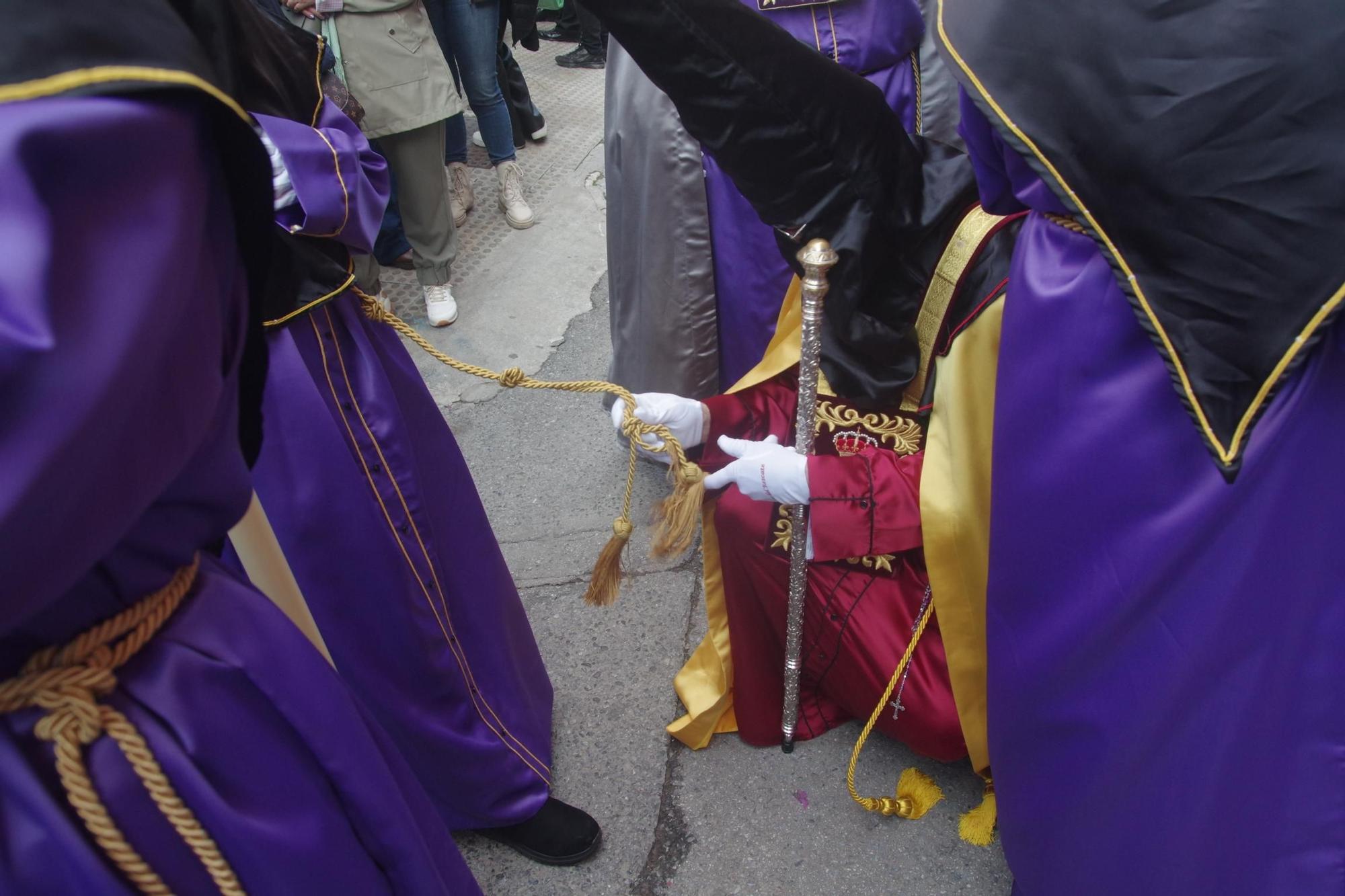 Imagen de la cofradía del Rescate en el Martes Santo de 2024.