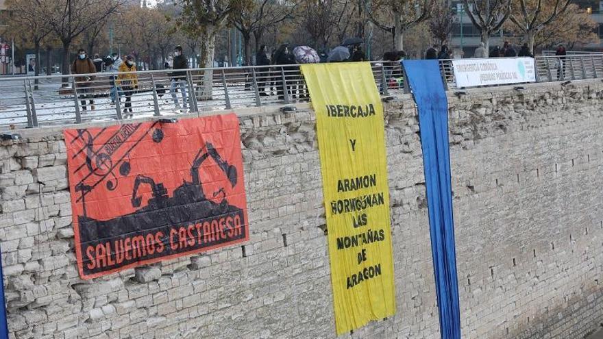 Más de 200 personalidades piden detener las obras en Castanesa