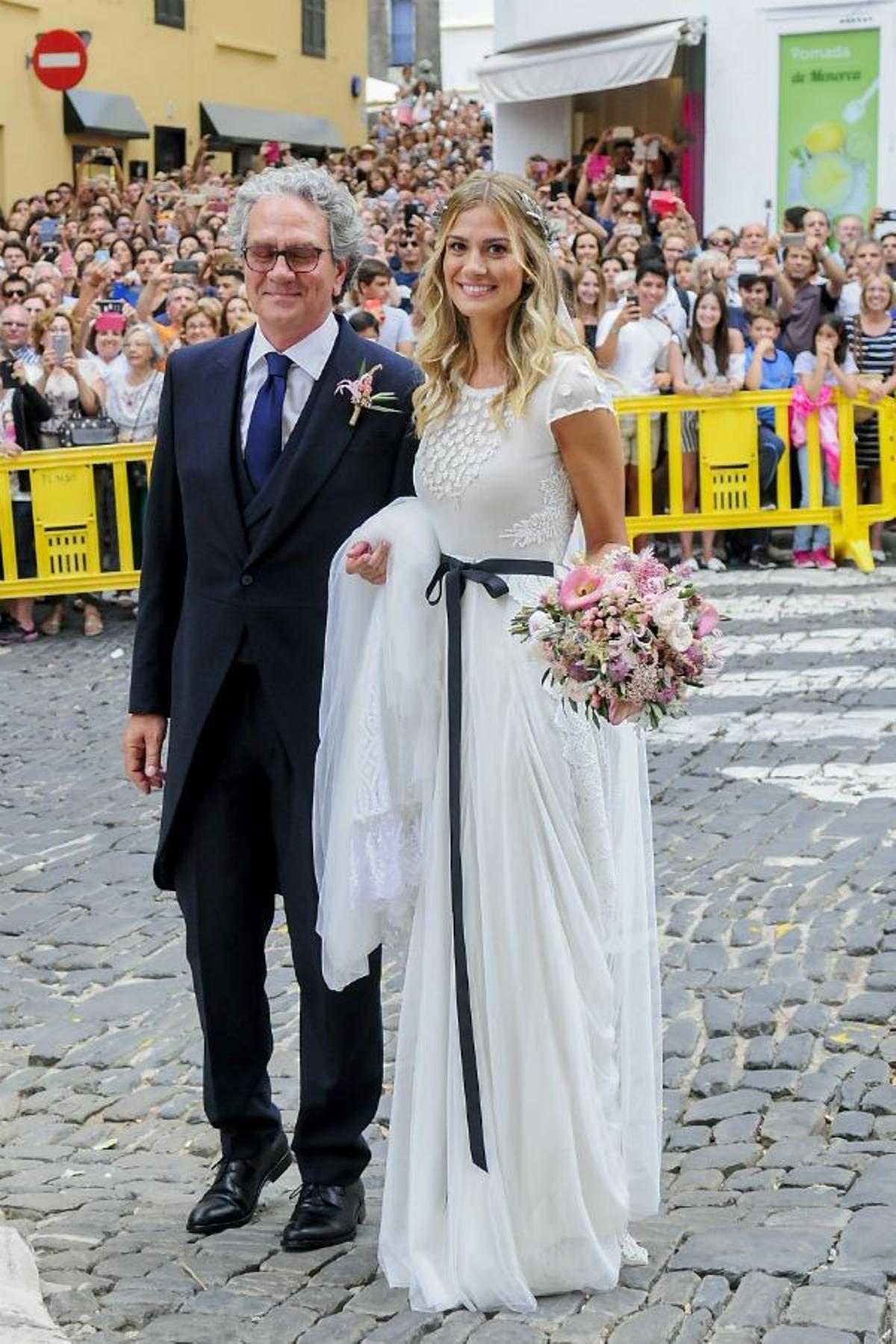 Almudena Cánovas a su llegada a la ceremonia