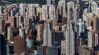 Compromís pide prohibir la venta de viviendas a extranjeros durante tres años