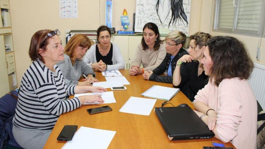 Foto de la reunión de la coalición con el AMPA