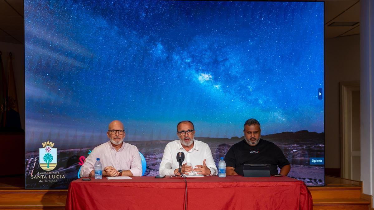 Por la izquierda, Julio Ojeda, Francisco García y Alejandro Rodríguez.