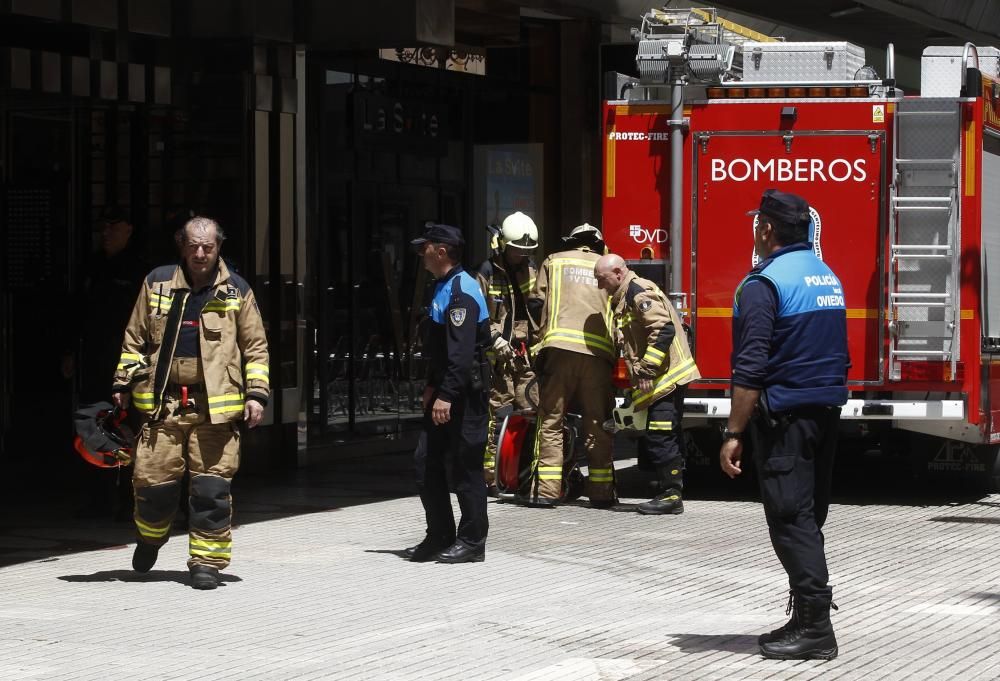 Una mujer fallece al incendiarse su piso en el edificio de Salesas, en Oviedo