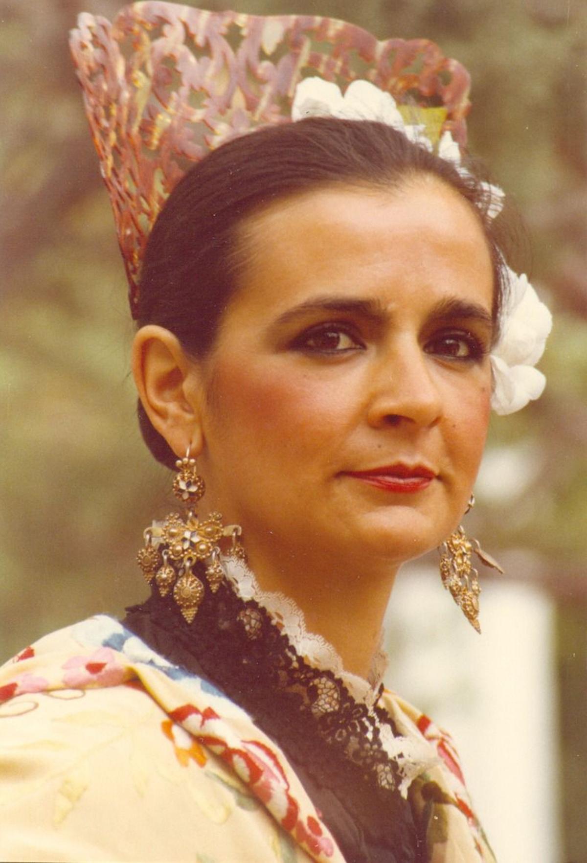 Marisa Pajuelo, referente del folklore de Badajoz y Extremadura, fallece a los 71 años.