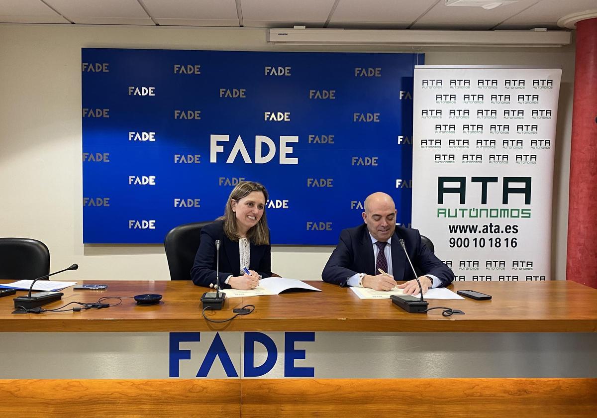 María Calvo y Lorenzo Amor, este martes en Oviedo.