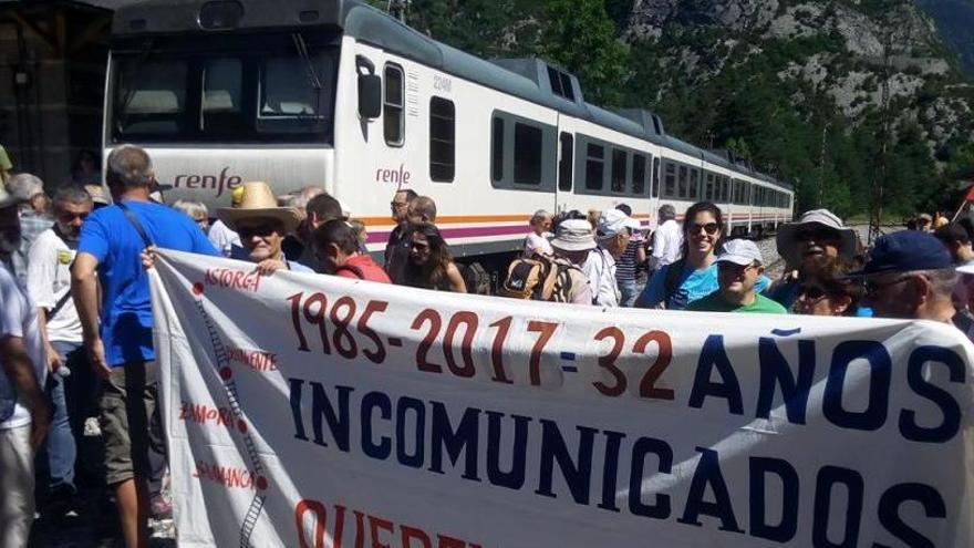 Concentración de colectivos ferroviarios