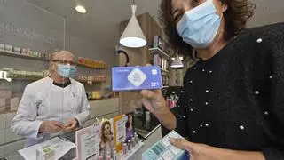 El repunte de virus dispara la venta en farmacias de triple tests y antigripales en Castellón