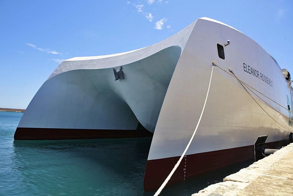 Die Fähre Eleanor Roosevelt de Baleària im Hafen von Palma