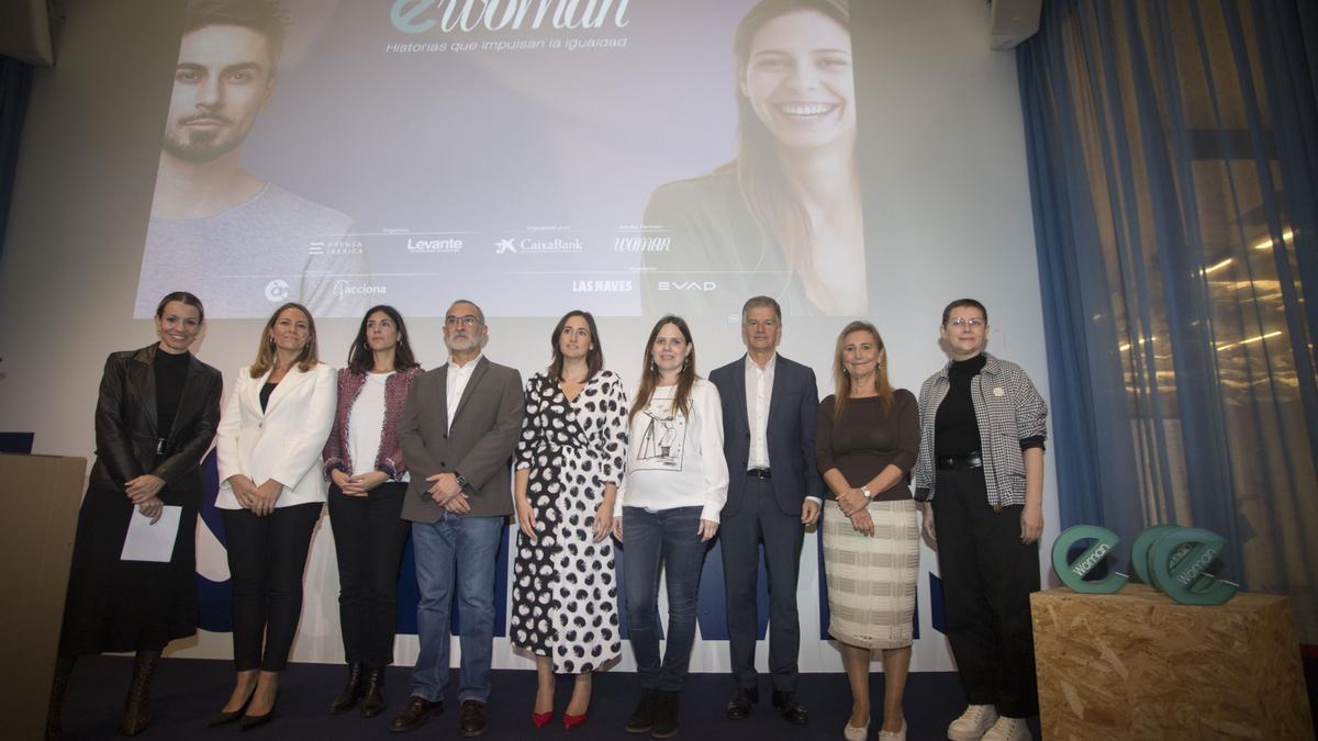 Silvia Tomás, Elena Durá, Raquel Ejerique, Rubén Sancho, Elisa Valía, Belén Franch, Xicu Costa, Eva Blasco y Débora Domingo.