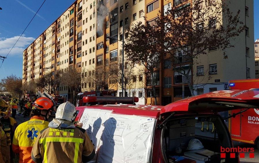 Incendi d'un edifici a Badalona