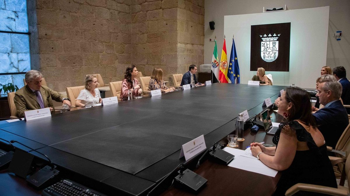 Reunión del Consejo de Gobierno, este martes, en Mérida.