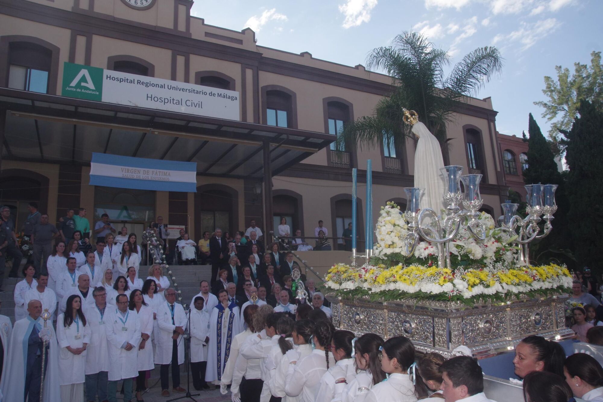 Procesión de la Virgen de Fátima por el barrio de la Trinidad, el domingo 11 de mayo de 2025
