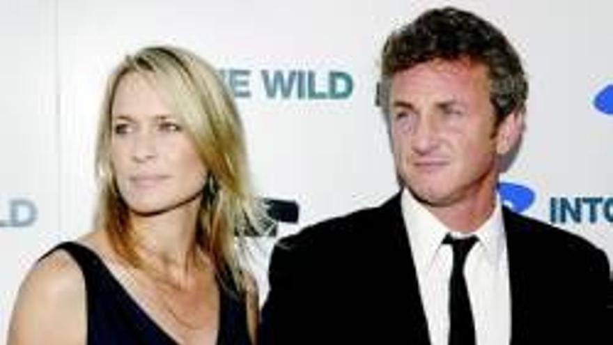 Sean Penn y Robin Wright se divorcian